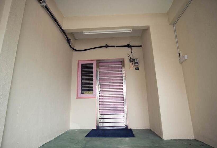 Holidayhome 45a Taman Desa Pangkor