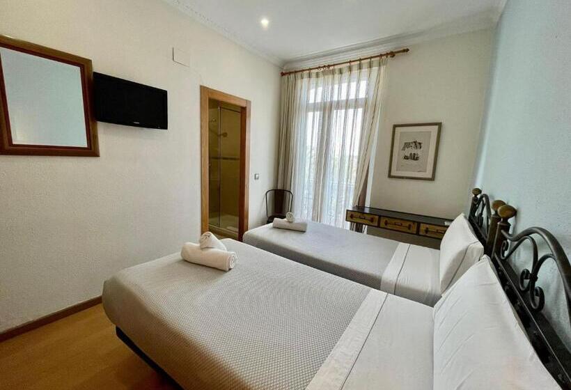 مسافرخانه Balcón Al Mar