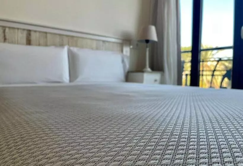 مسافرخانه Balcón Al Mar