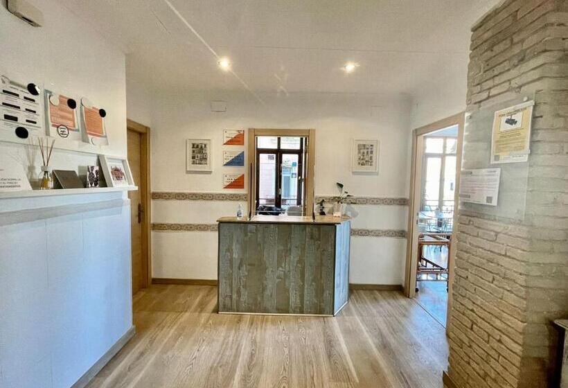 مسافرخانه Balcón Al Mar