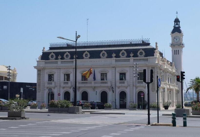 مسافرخانه Balcón Al Mar