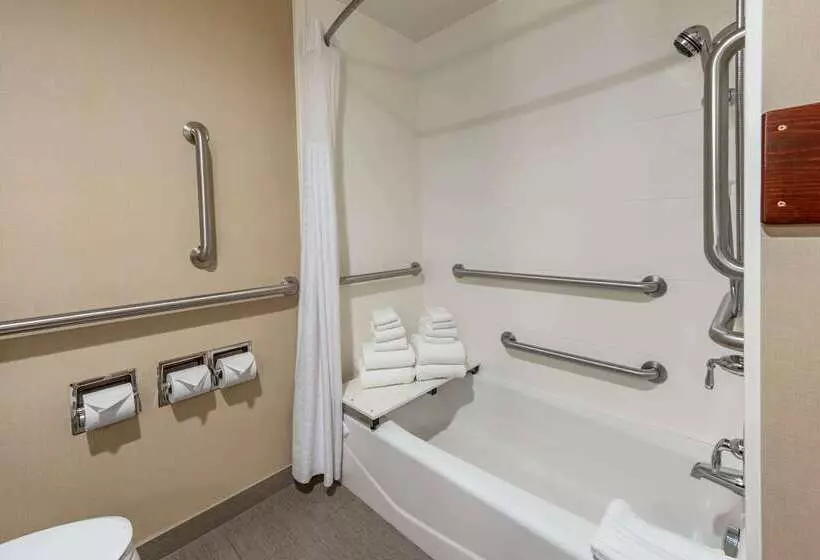 בית מלון כפרי Comfort Inn & Suites Pittsburgh South