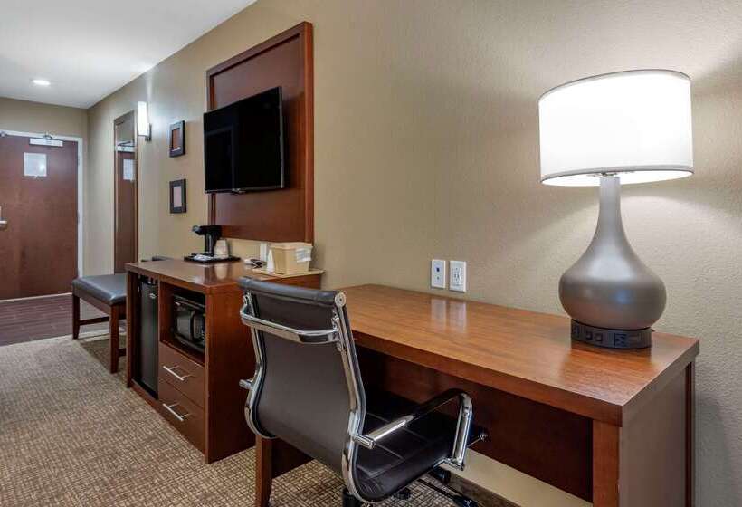 בית מלון כפרי Comfort Inn & Suites Pittsburgh South