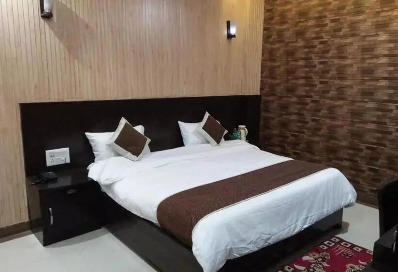 Hotelli Agra Dazzling East Gate