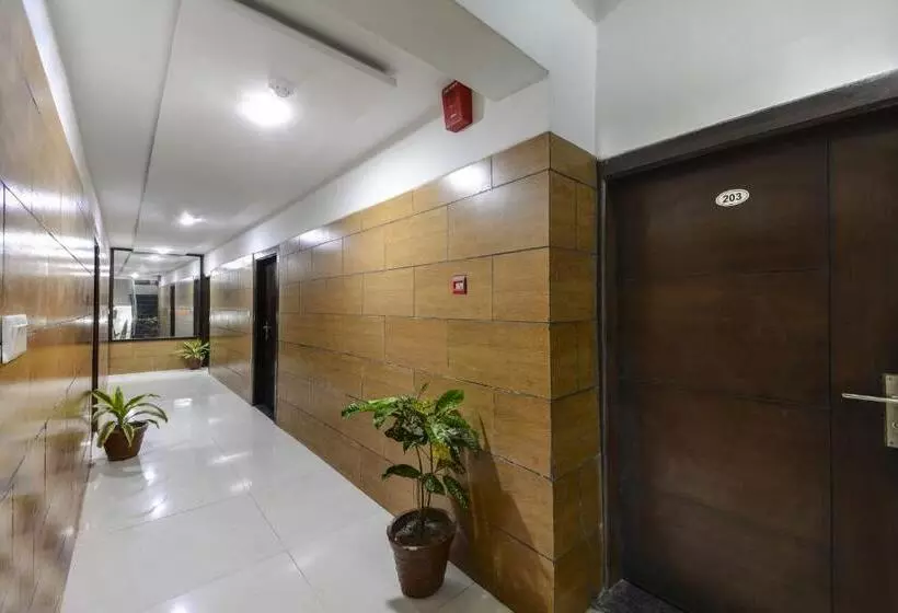 Hotelli Agra Dazzling East Gate