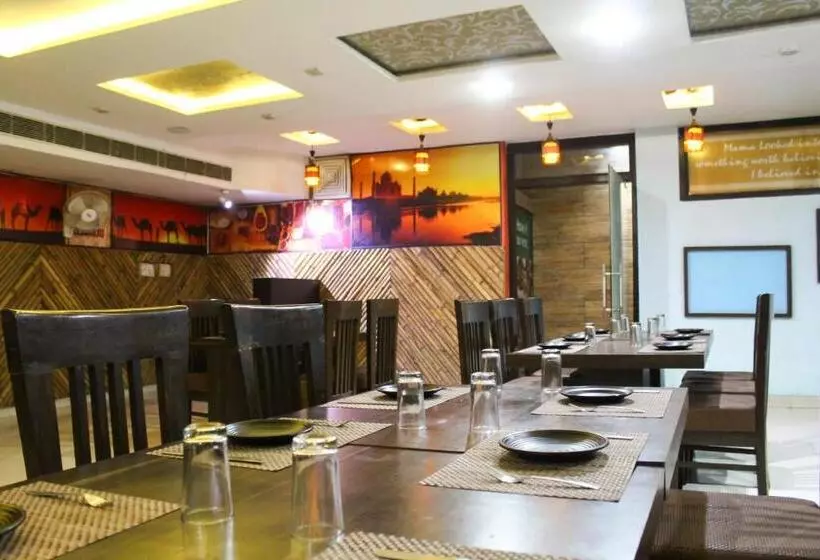Hotelli Agra Dazzling East Gate