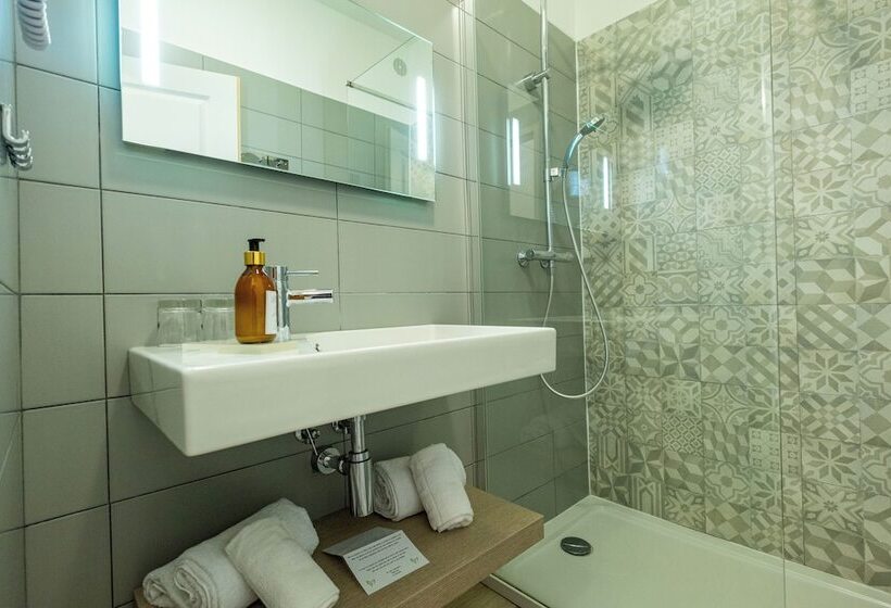 ホテル Hôtel & Restaurant Les Mouettes