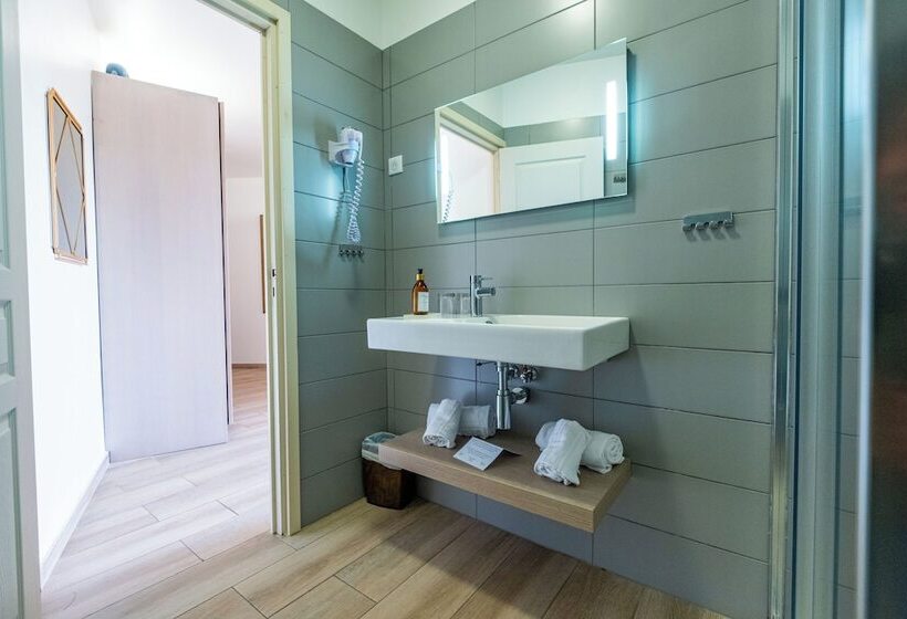 ホテル Hôtel & Restaurant Les Mouettes