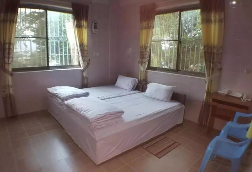 Red Dragon Hotel Hsipaw