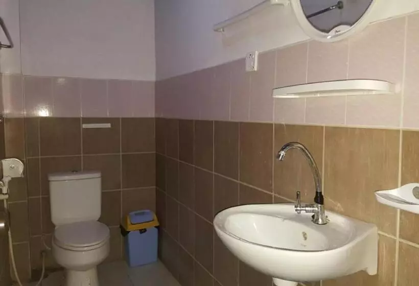 Red Dragon Hotel Hsipaw