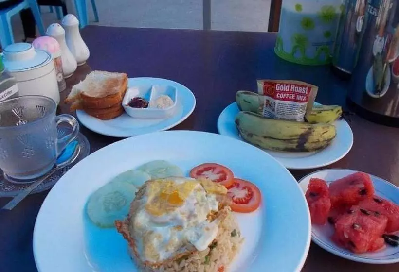 Red Dragon Hotel Hsipaw