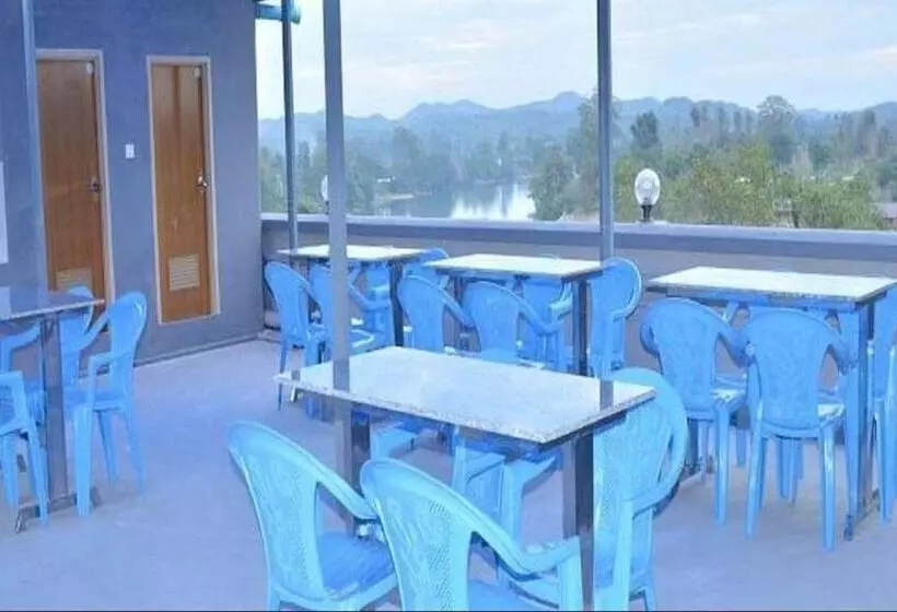 Red Dragon Hotel Hsipaw