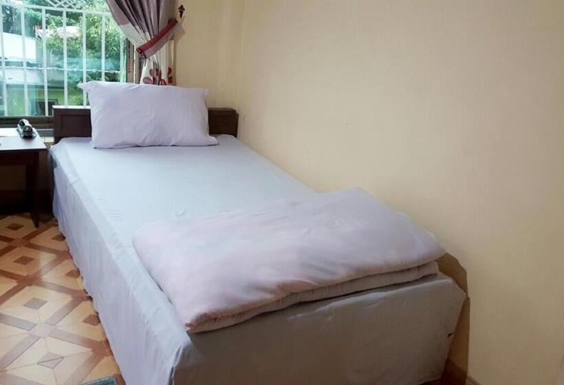 Red Dragon Hotel Hsipaw