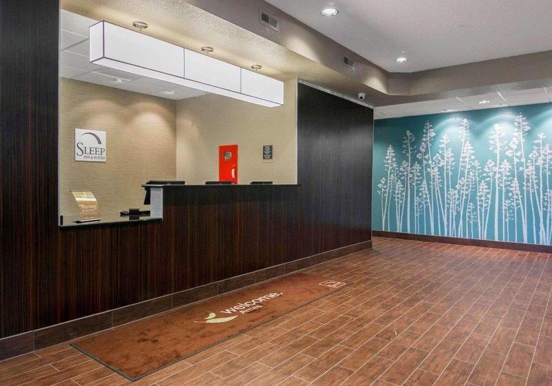 ホテル Sleep Inn & Suites Fort Dodge