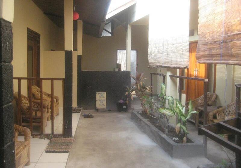 호텔 Syifa Homestay