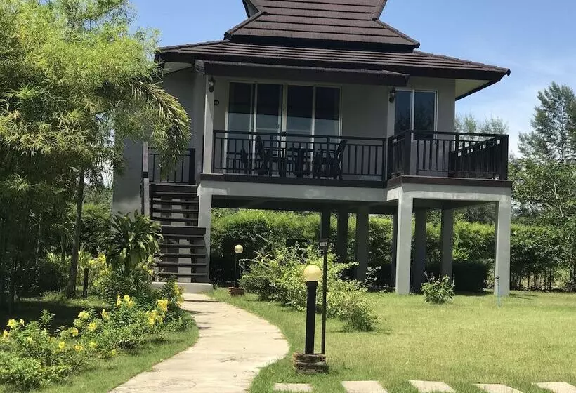 Hotel The Hip Resort @ Khao Lak