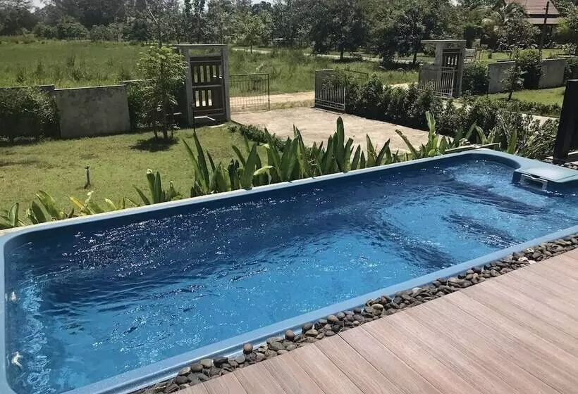 Hotel The Hip Resort @ Khao Lak