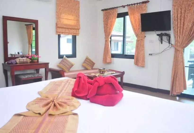 Hotel The Hip Resort @ Khao Lak