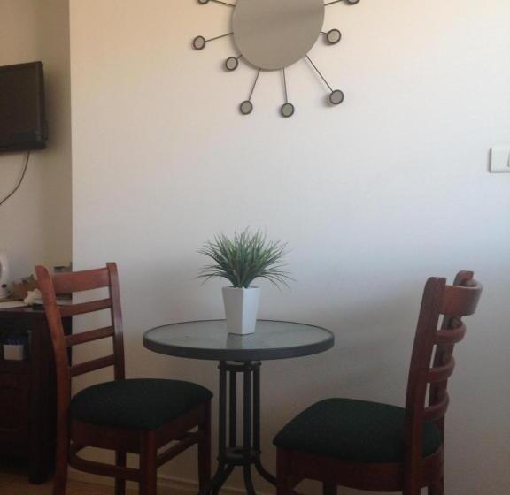 Мотель The Nosh & Nod Avon Terrace