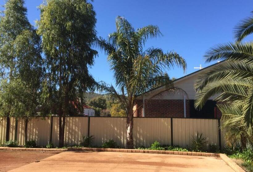 Мотель The Nosh & Nod Avon Terrace