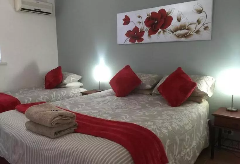 فندق على الطريق The Nosh & Nod Avon Terrace