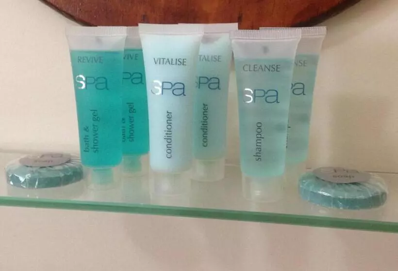 فندق على الطريق The Nosh & Nod Avon Terrace