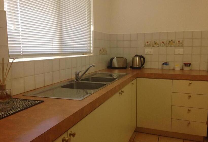 Мотель The Nosh & Nod Avon Terrace