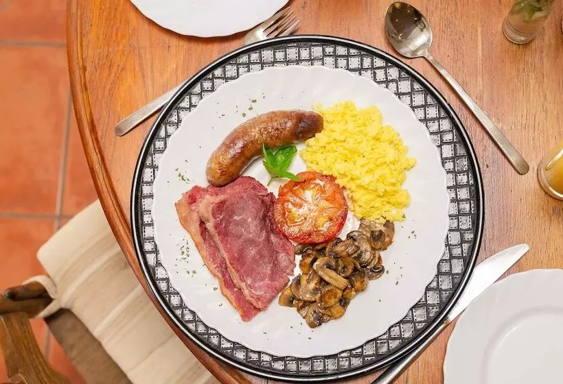 پانسیون Green Valley Lodge