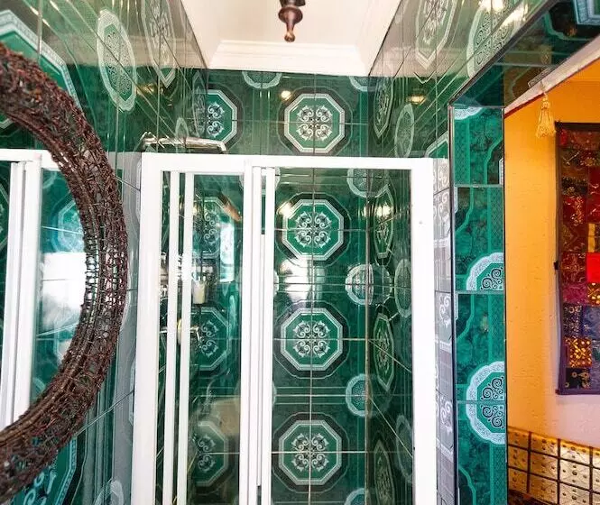 پانسیون Green Valley Lodge