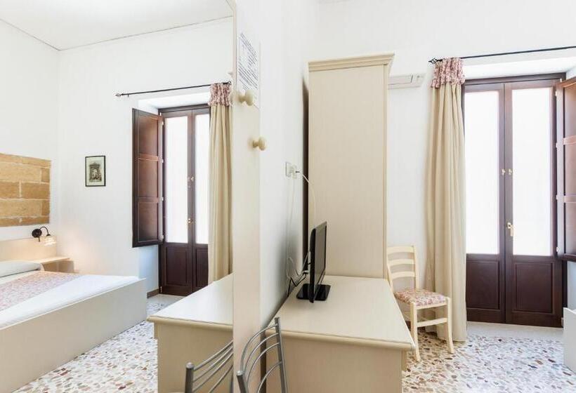 بنسيون Morfeo Charming Rooms & Relax