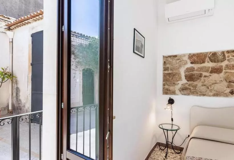 پانسیون Morfeo Charming Rooms & Relax