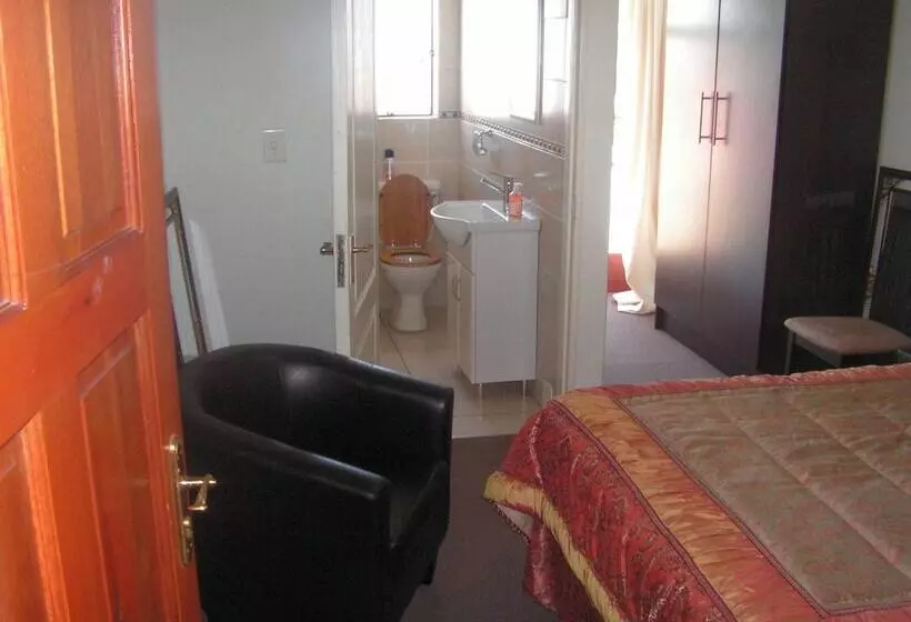 פנסיון Moshitametsi Guesthouse