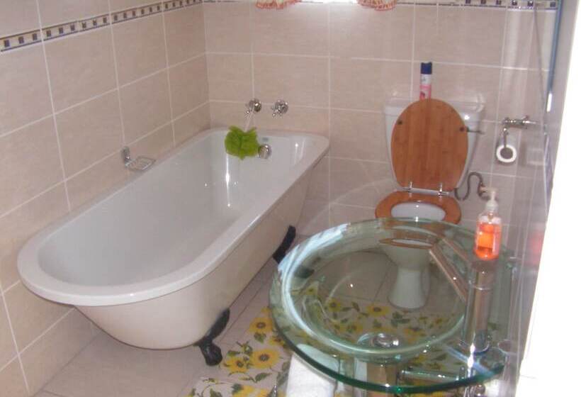 פנסיון Moshitametsi Guesthouse