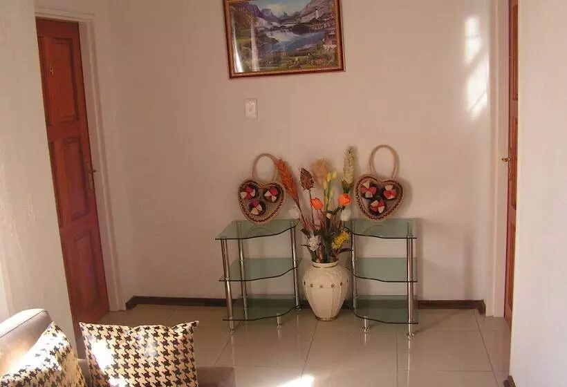 פנסיון Moshitametsi Guesthouse