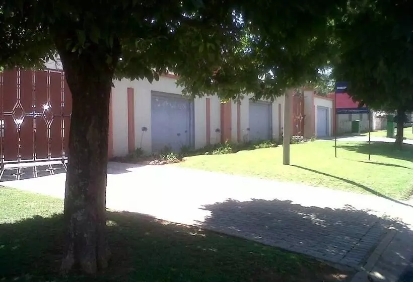 פנסיון Moshitametsi Guesthouse