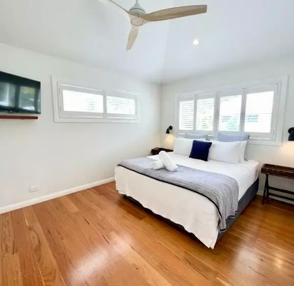 پانسیون The Beach Shack Byron Bay