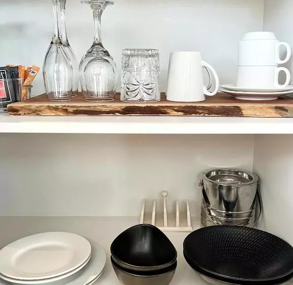 پانسیون The Beach Shack Byron Bay