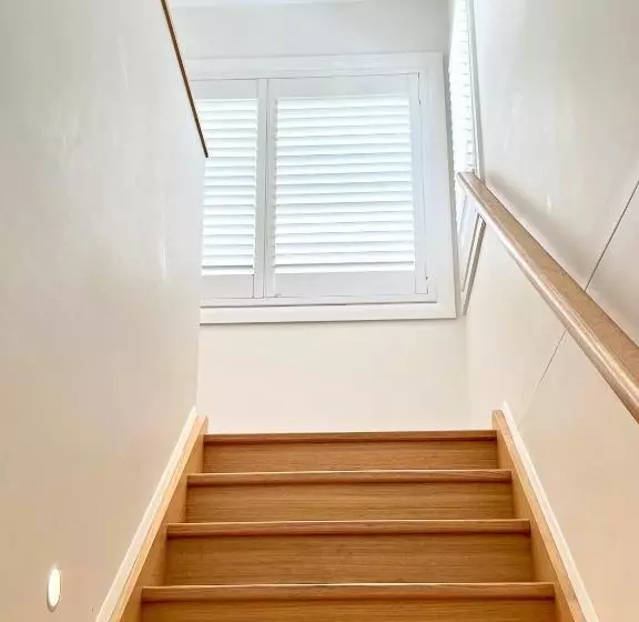 پانسیون The Beach Shack Byron Bay