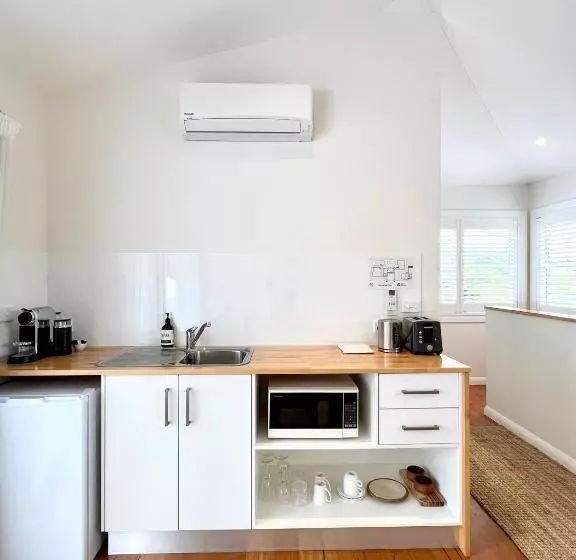 پانسیون The Beach Shack Byron Bay