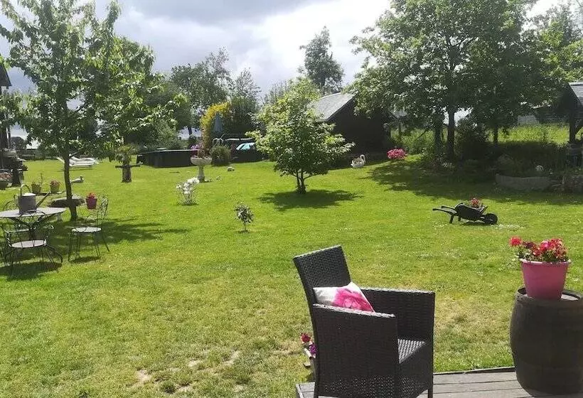 Majatalo La Gerbaudiere Chambres  Tables D Hôtes