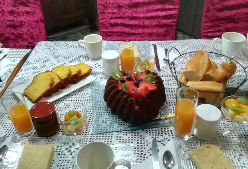 Majatalo La Gerbaudiere Chambres  Tables D Hôtes