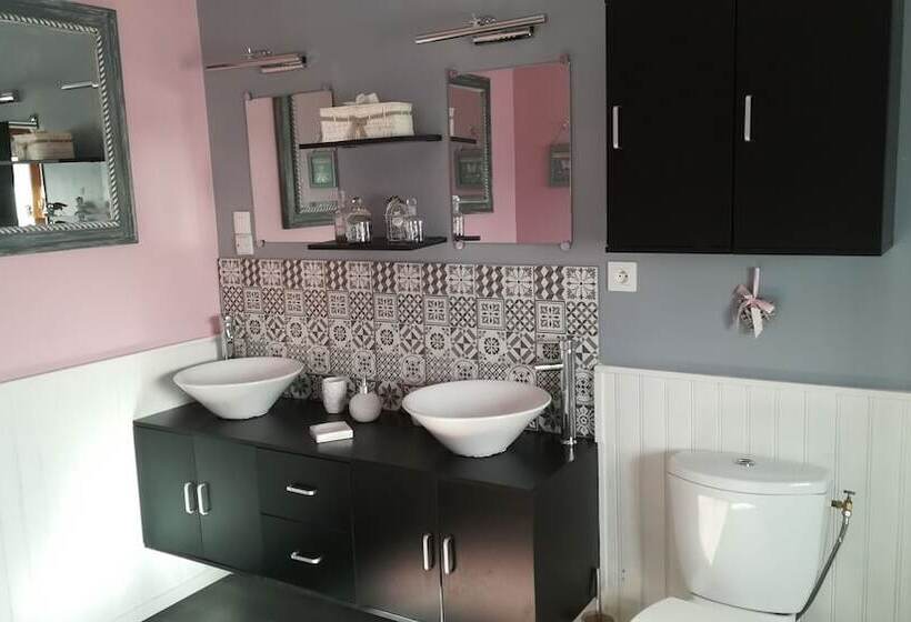 Pensiune La Gerbaudiere Chambres  Tables D Hôtes