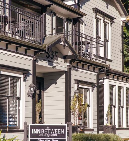 旅馆 Innbetween Lodge & Backpackers
