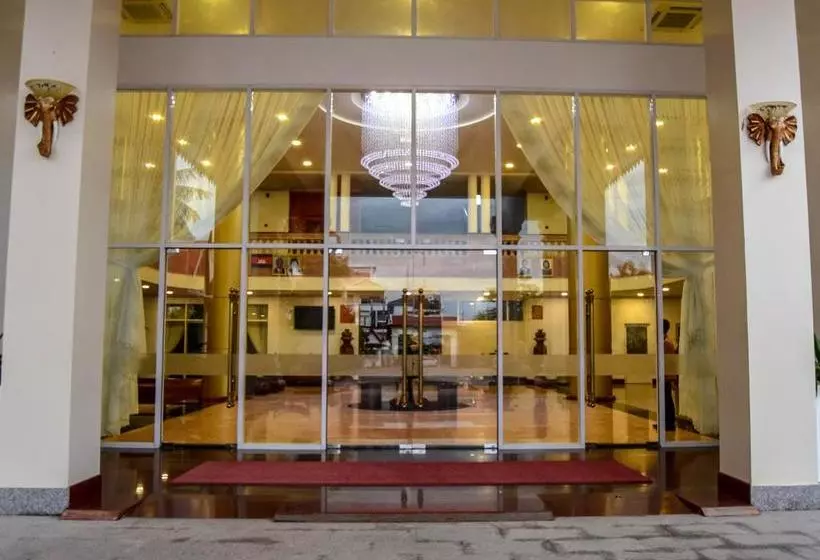 هتل Angkor Davann