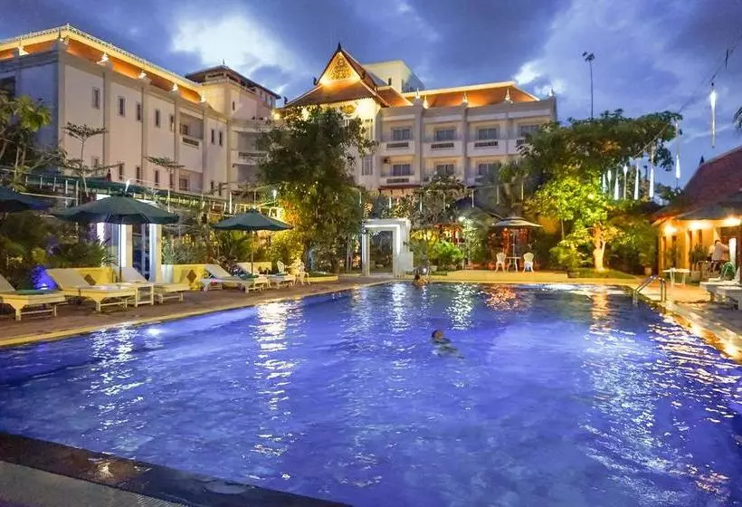 هتل Angkor Davann