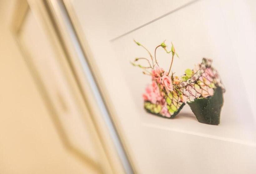 Asure Destiny On Fitzherbert Motel