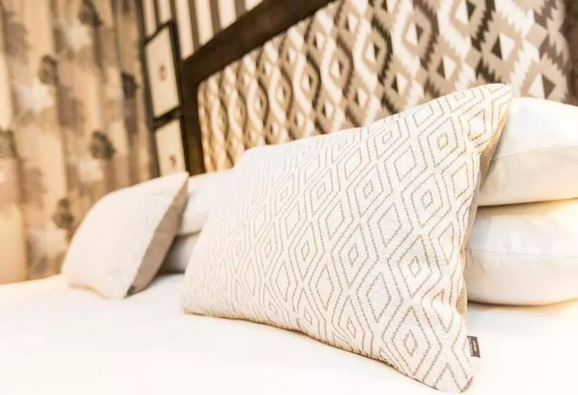 Asure Destiny On Fitzherbert Motel