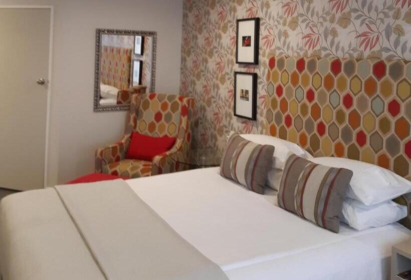 Asure Destiny On Fitzherbert Motel