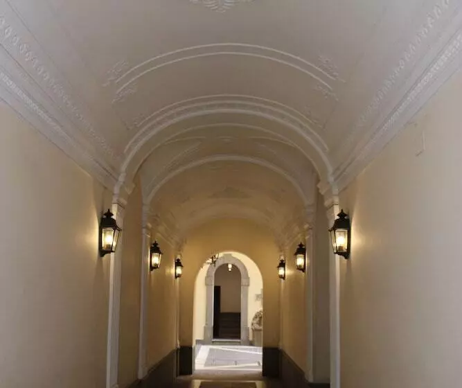 تختخواب و صبحانه Dimora Frattina