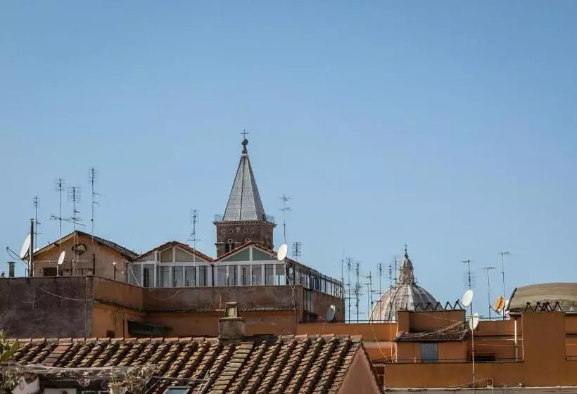 تختخواب و صبحانه Happy Seasons